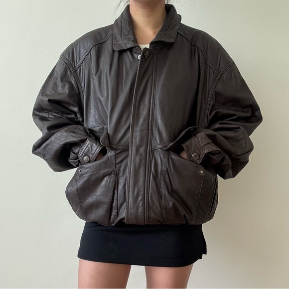 Members Only Vintage Chocolate Leather Bomber Jacket - Picture 5 of 8